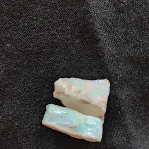 Coober Pedy Pair of Opals -Brilliant Reds & Greens 5.12g IMG3204-6