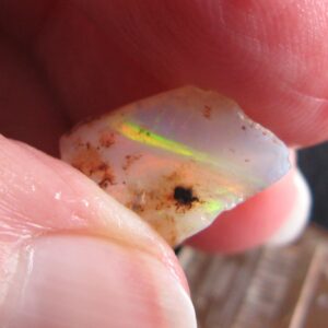 Lambina Opal Stone - Gem Reds - Brilliant Gem 1.72g IMG_8065