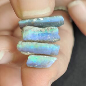 Mintubi Black Opal 4 Stones 4.3oz IMG2254