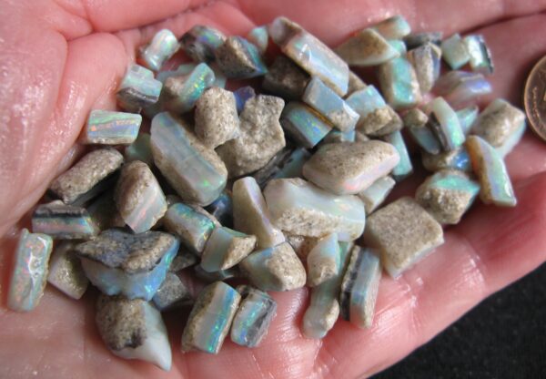 Opal Mintubi small stones & some chips Green Red Blue 1oz IMG1333