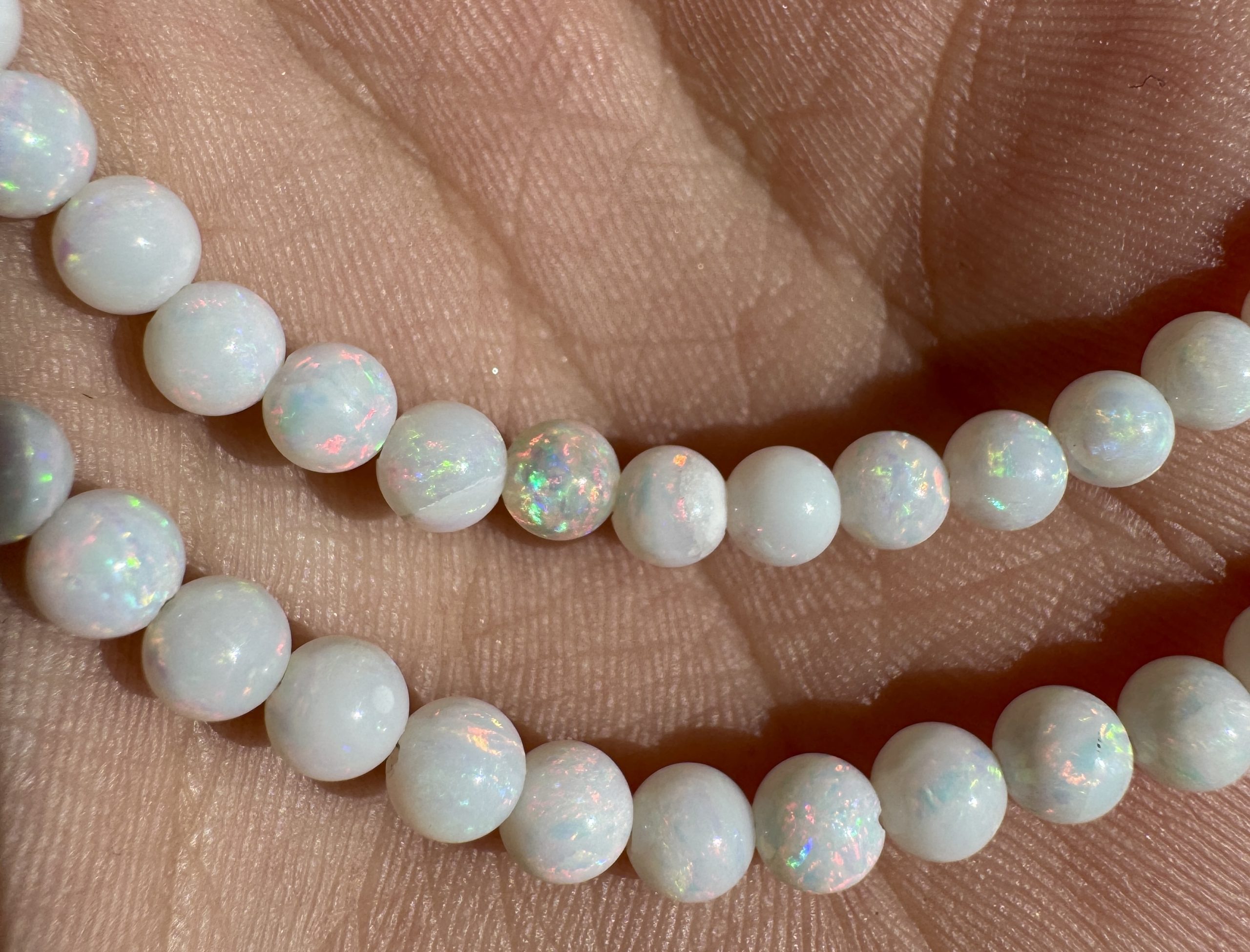 $3300 IMG5971-5 - Mintabie 4-5mm 40cts.4 $3300 IMG5971-5 - Mintabie 4-5mm 40cts.4