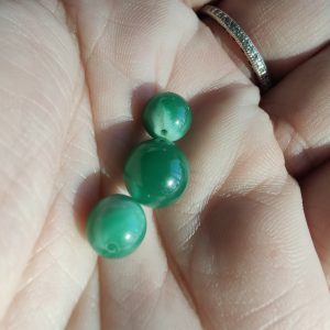 $43.50 IMG9303 - Prase Beads x 3 Loose 2x9mm 1x10mm Light Green markings total 14.5cts
