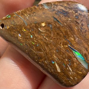 $120 IMG4300 - Qld Boulder opal /Drilled pendant 32 x 24 x 4mm 33.5cts
