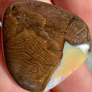 $20 IMG4105 - Qld Boulder opal /Drilled pendant 25 x 24 x 4mm 23.6cts