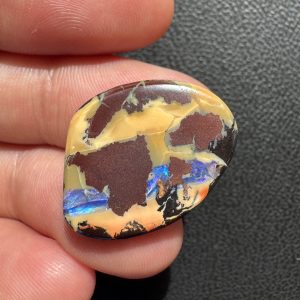 $39 IMG2001 - Qld Boulder Opal /Double sided cut 21 x 16 x 4mm 16.4cts