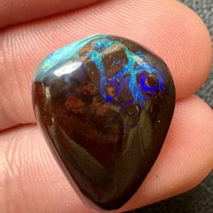 $79 IMG3326 - Qld Boulder opal /Double sided 22 x 15 x 8mm 14.2cts